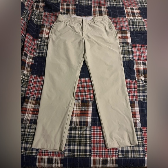 Under Armour Men's Beige Golf Pants - Picture 2 of 9